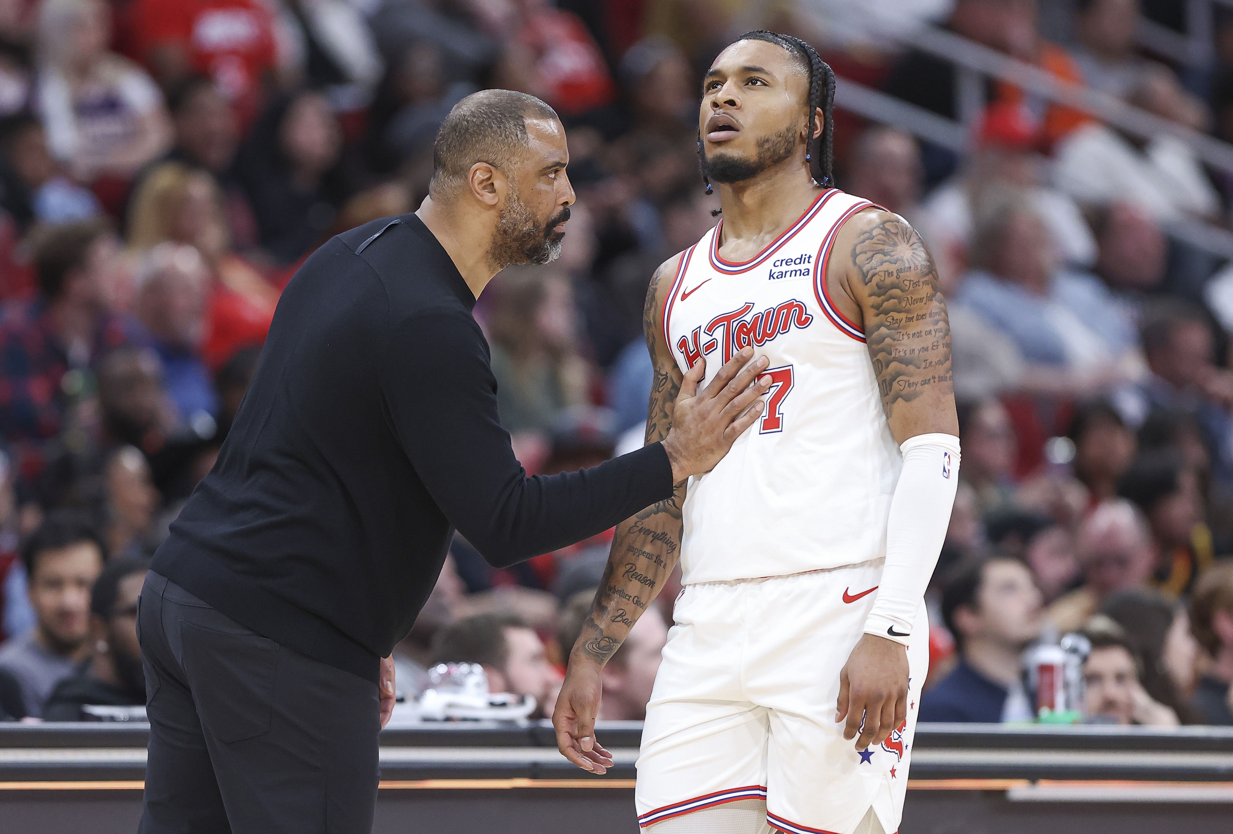 赛前意大利杯传出新动向;休斯敦火箭战术微调;管理层表态——质疑声仍在;资深球员宣示担当的简单介绍 赛前意大利杯传出新动向;休斯敦火箭战术微调;管理层表态——质疑声仍在;资深球员宣示担当的简单介绍